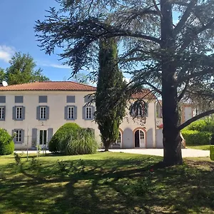https://appartement-dans-propriete-de-charme-avec-piscine.midi-pyreneeshotels.com