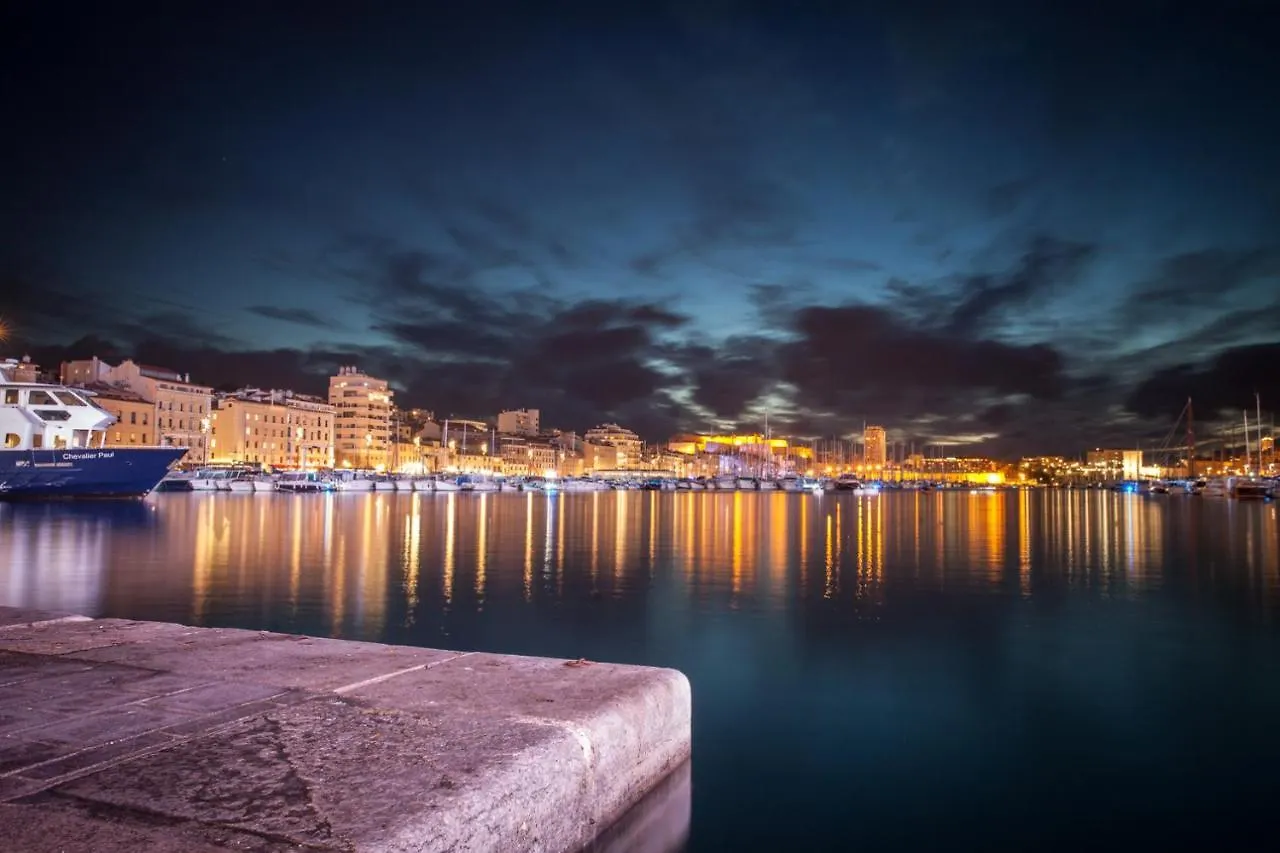 Studio Centre Ville Parking Marseille Apartment